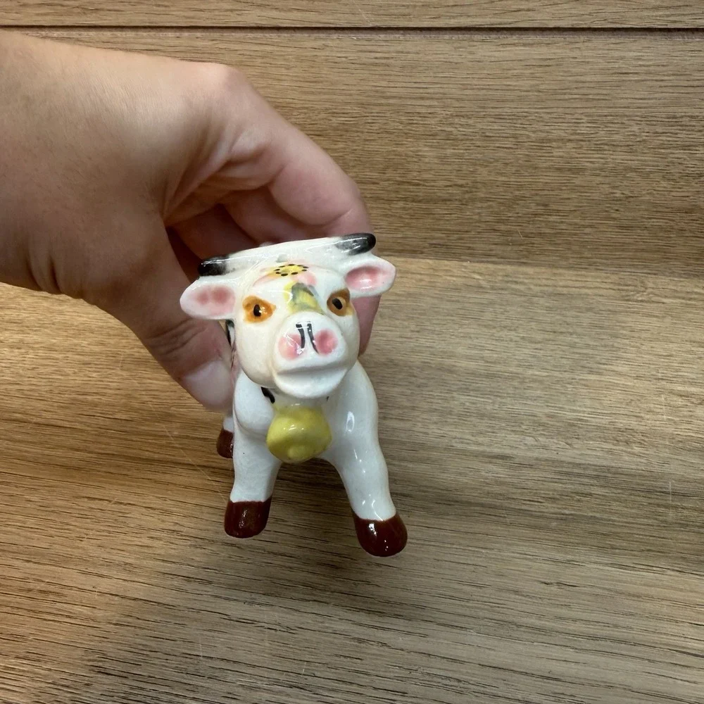 Vintage Ceramic Cow and Milk Can Salt and Pepper Shakers Japan Farmhouse Floral